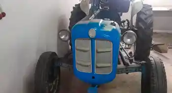 Traktor Fordson Dexta