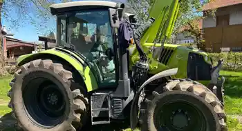 Claas Arion 440 CIS Panoramic