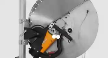 Wer kann eine 26cm dicke betonmauer schneiden