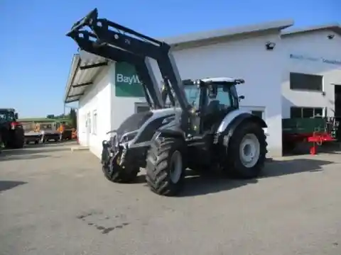 Valtra T 174      #860