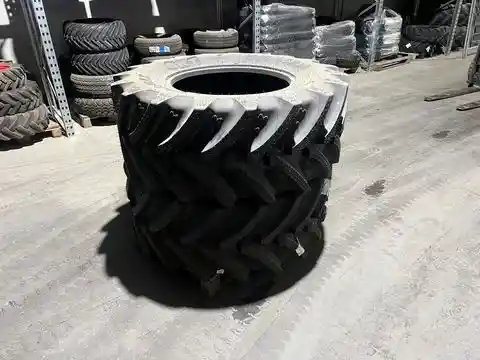 BKT 540/65R28 RT657