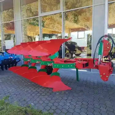 Agro-Masz 4 Scharer Volldrehpflug Steingesichert