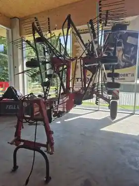 Fella Juras 671