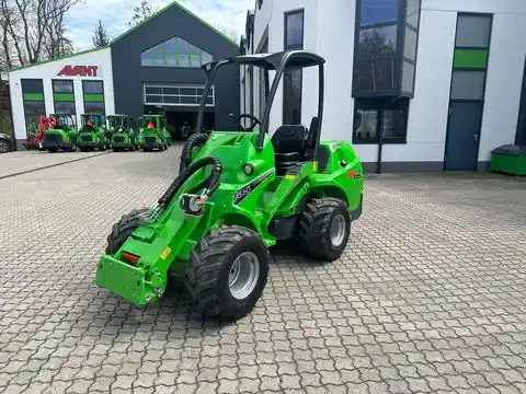 Avant 735 Multifunktionslader - AKTION