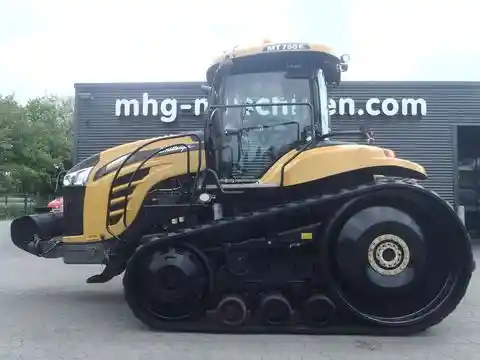 Challenger MT755E