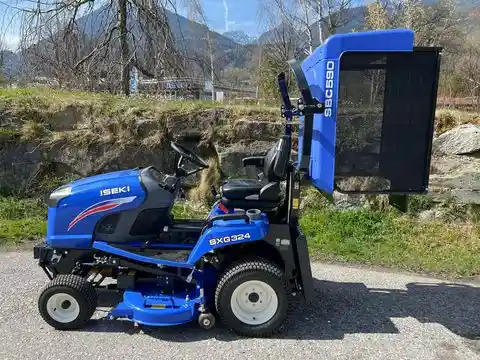 Iseki SXG 324 mit Bodenentleerung