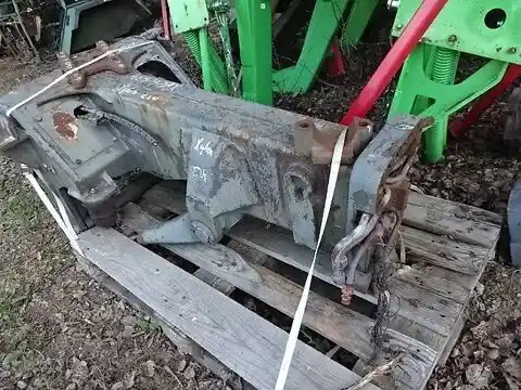 Fendt Xylon - 524- Vorderachsbock- Vorderachsrah