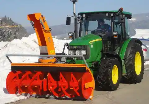 Westa 650/6570/7370 Schneefräse Traktor Lindner AEBI