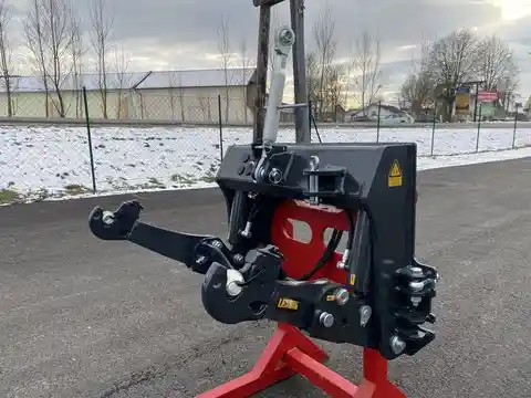 Lesnik SHL P35 Kommunalplattenfronthydraulik