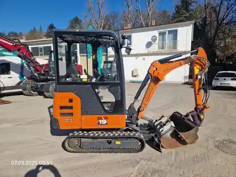Hitachi ZX19-6