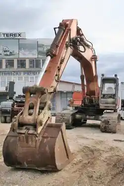 Fiat-Hitachi FH330 EL.3