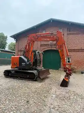 Hitachi ZX135US-5B Kettenbagger 2015 Verstellausleger 59