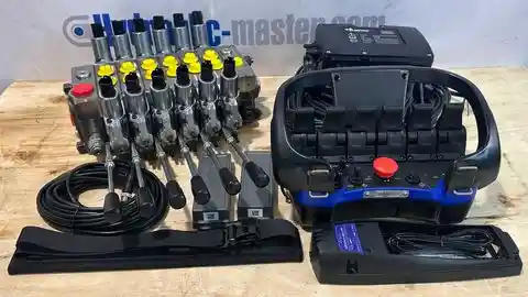 Kronos Walvoil DPX 100 mit Scanreco G2B 6 Pads