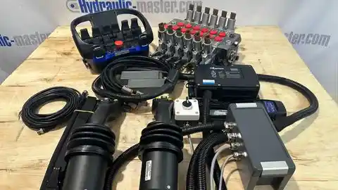 Palfinger Walvoil DPX100 mit PWM Scanreco RC400+Joysticks