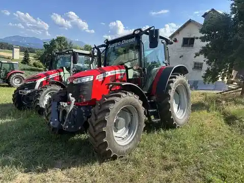 Massey Ferguson MF 5711 M