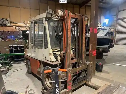 Nissan Gaffeltruck