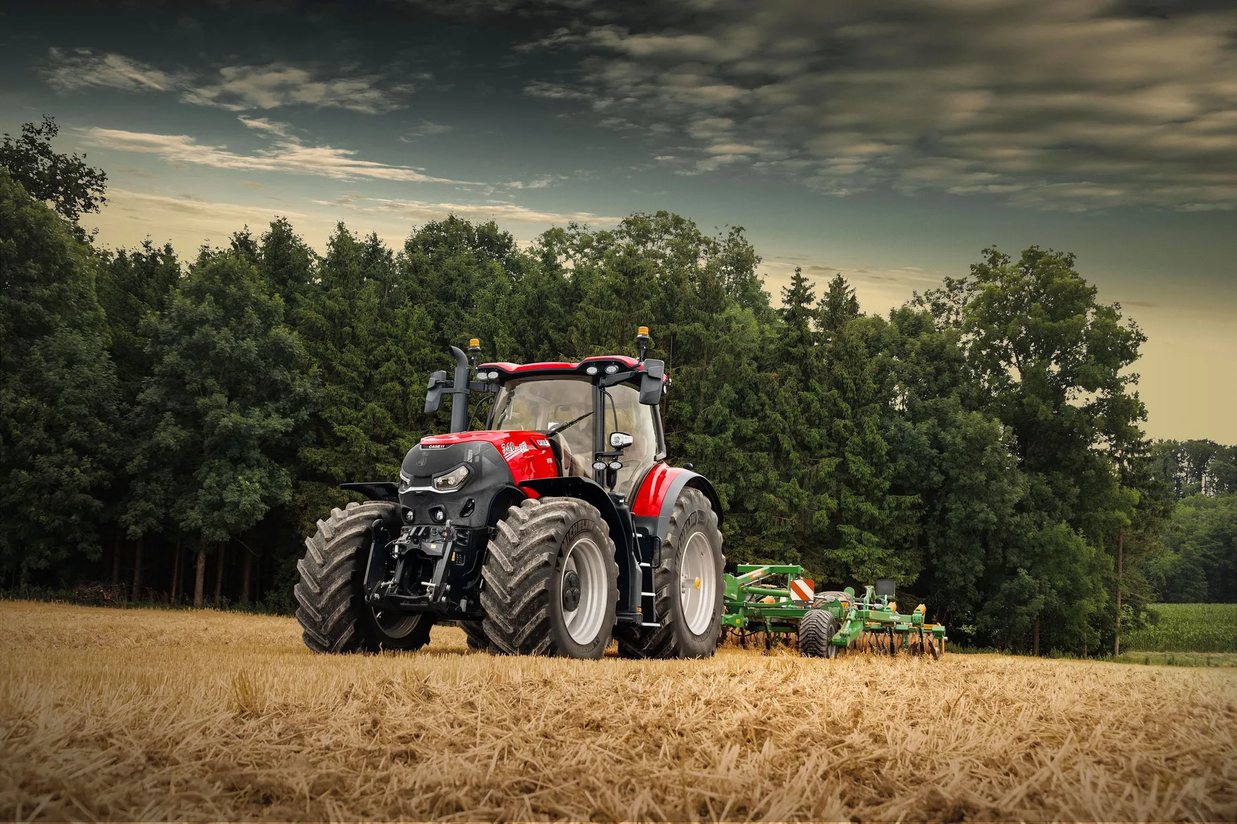 CASE IH ERWEITERT OPTUM-BAUREIHE UM NEUES 340-PS-FLAGGSCHIFF – Bild 1