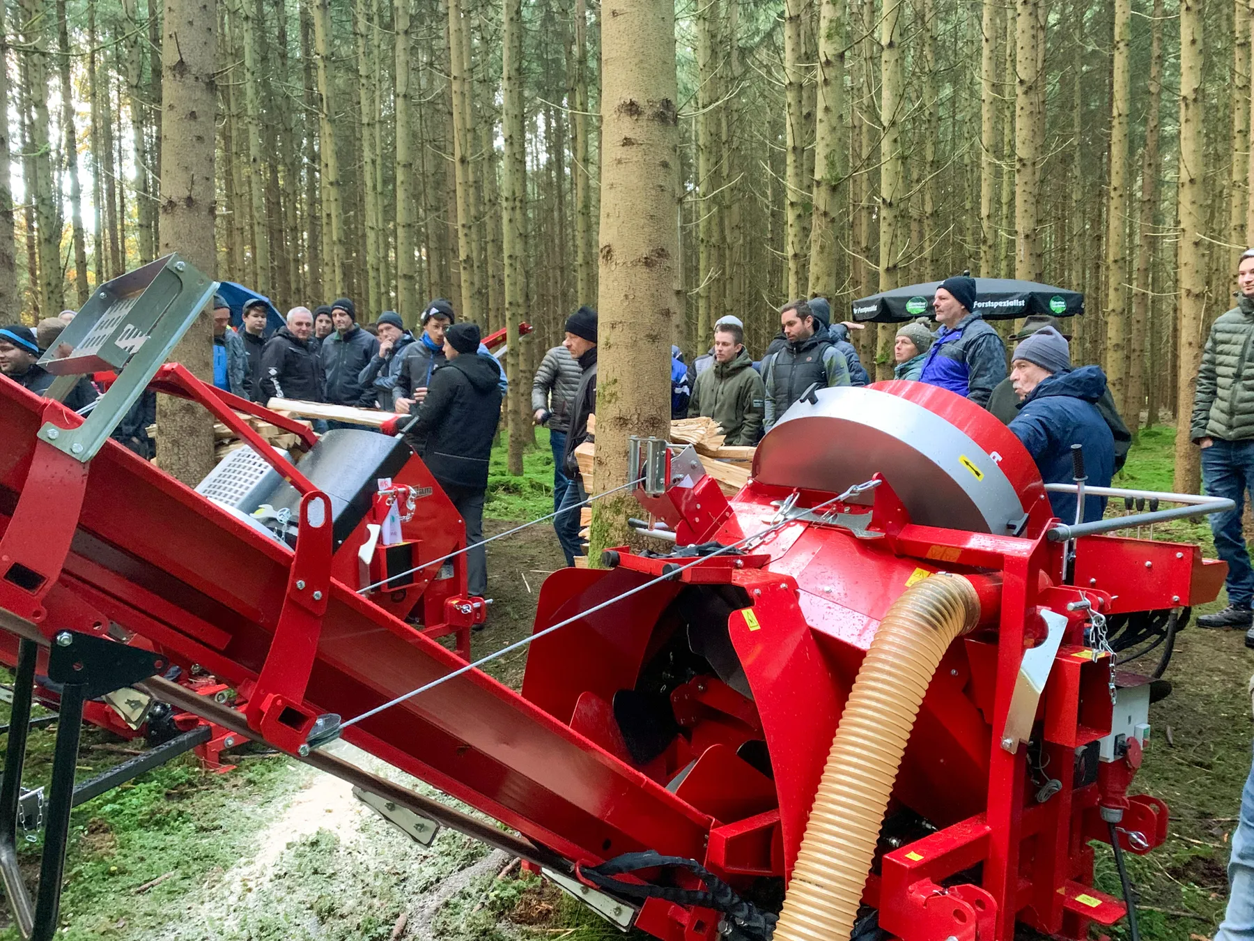 Unterreiner Forst Demo-Day in Mindelau mit rund 1700 Besuchern ein voller Erfolg – Bild 2