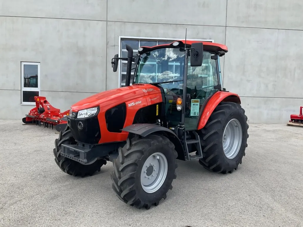 Kubota M5-092: Ausstellungsmaschine – Bild 1