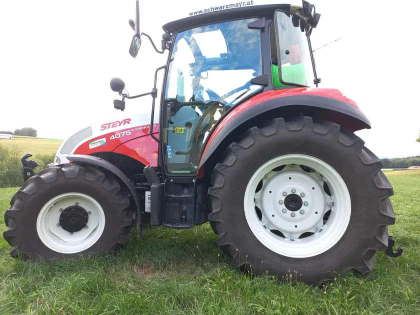 Steyr 4075 Kompakt S (2024): 75 PS, 246 Stunden und Stage V