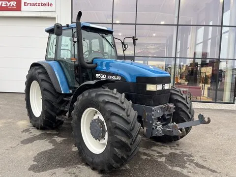 New Holland M 160/8560: Powershuttle und Displaywechsel