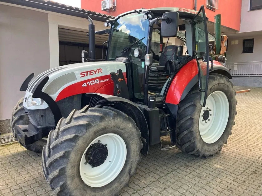 Steyr Multi 4105 (2015): 105 PS, Frontladerkonsole und 3.500 Stunden