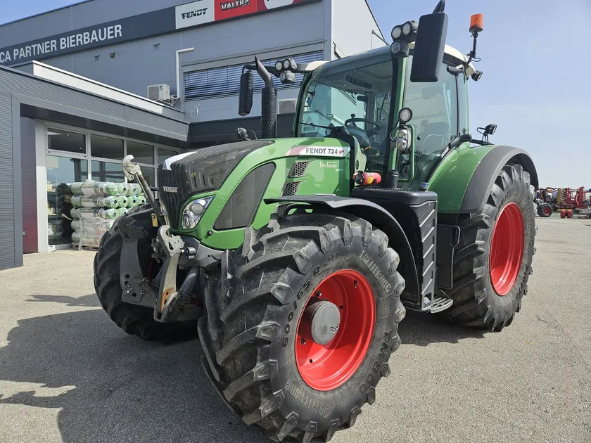 Fendt 724 Vario (2012): 239 PS, Profi SCR und 7.360 Stunden