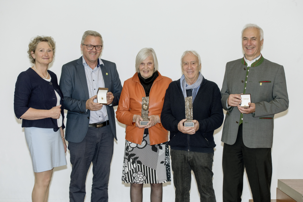 vlnr: Gertraud Grabmann (Obfrau BIO AUSTRIA), Hannes Tomic, Elisabeth Guggenberger, Helmut Voitl, Herbert Kain 
© BIO AUSTRIA
Fotografin: Sonja Fuchs