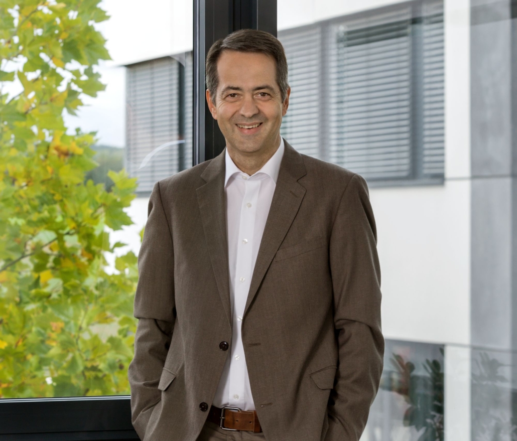 Philipp Horsch, geschäftsführender Gesellschafter in der Konzernleitung wird auf dem von unserem New Ideas Think Tank veranstaltetem Agritech Economic Summit am 14. September in Augsburg in 2 Talk-Runden mit anderen namhaften Branchengrößen auf der Bühne diskutieren und in den Netzwerken-Pausen für alle Teilnehmer persönlich ansprechbar sein. (Foto: Werkbild)