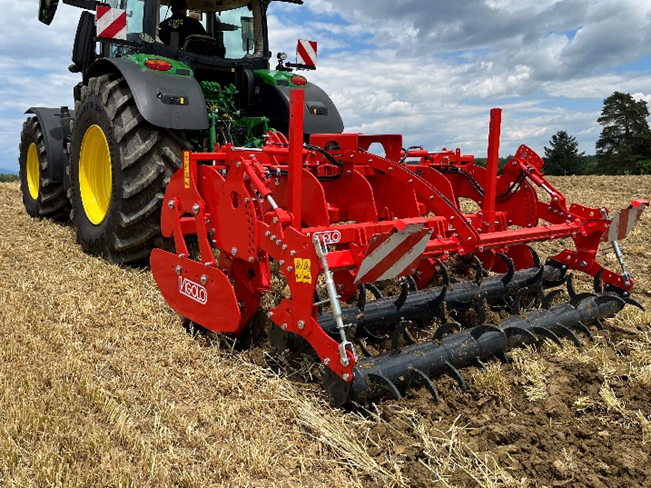 VIGOLO DIG 950, mit 7 Zinken und 3 m Arbeitsbreit