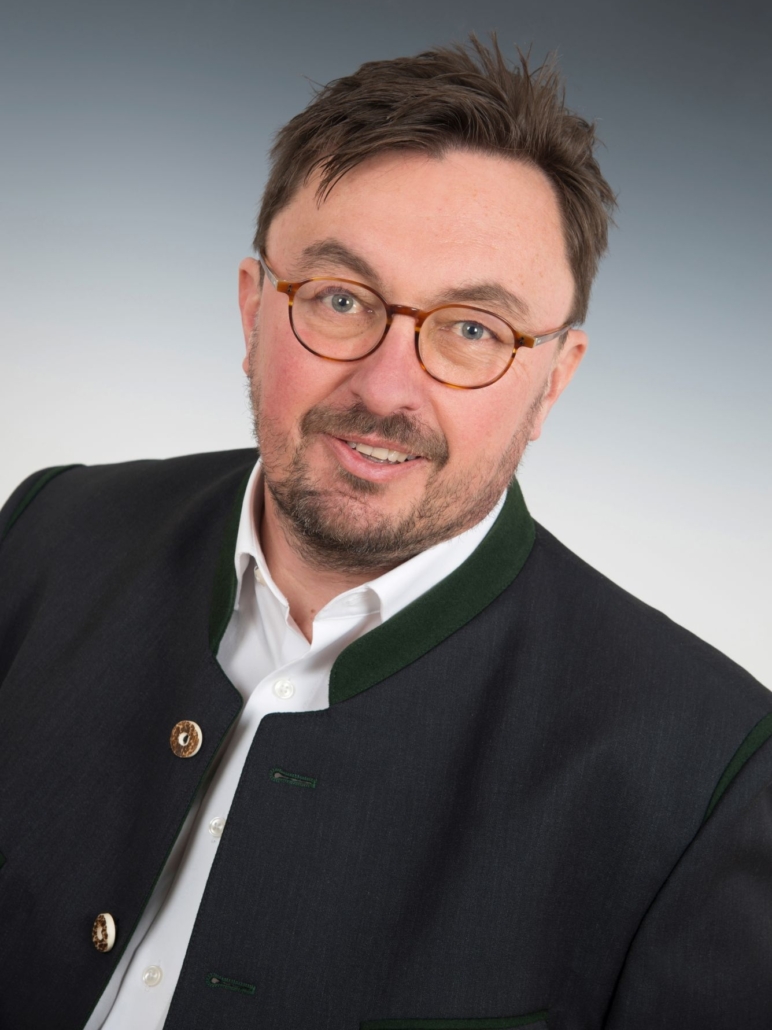 Franz Gahr
Geschäftsführer der Firma Bodenkalk