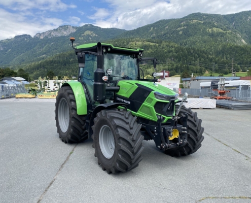 Frontansicht Deutz-Fahr 6125 C TTV