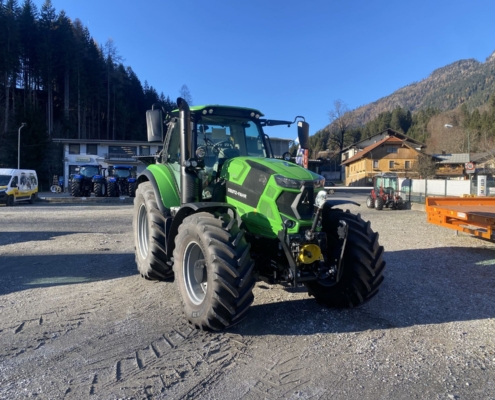 Frontansicht Deutz-Fahr 6160 Powershift