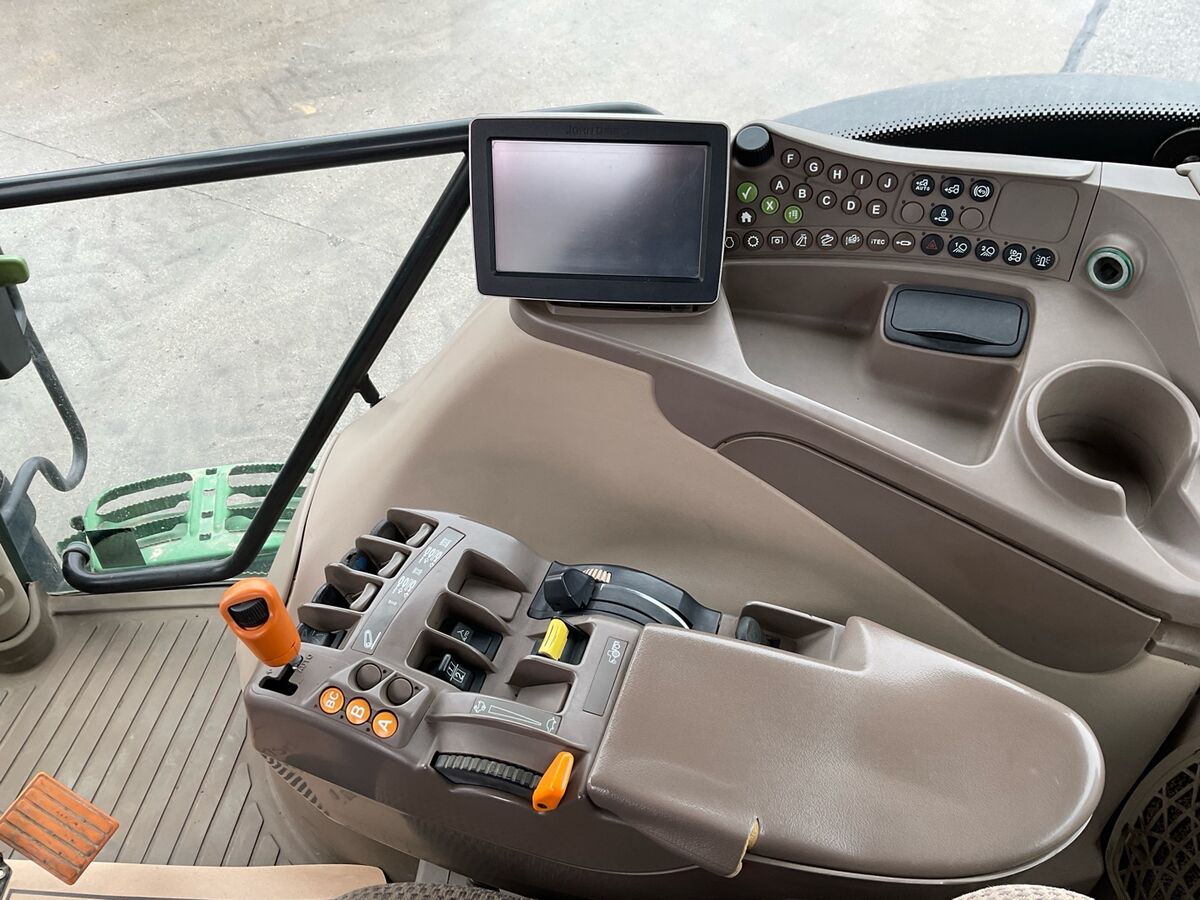 Innenansicht - John Deere 6210R