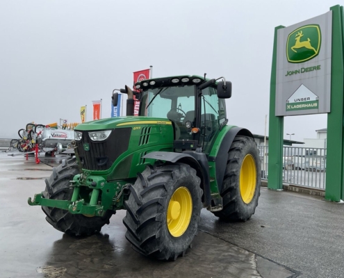 Seitenansicht - John Deere 6210R