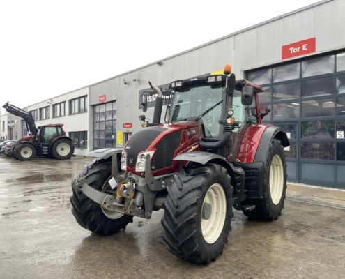 Seitenansicht -Valtra N 123 Direct