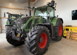 Seitenansicht - Fendt 718 Vo Vario