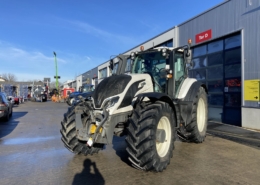 Seitenansicht - Valtra T215 Direct