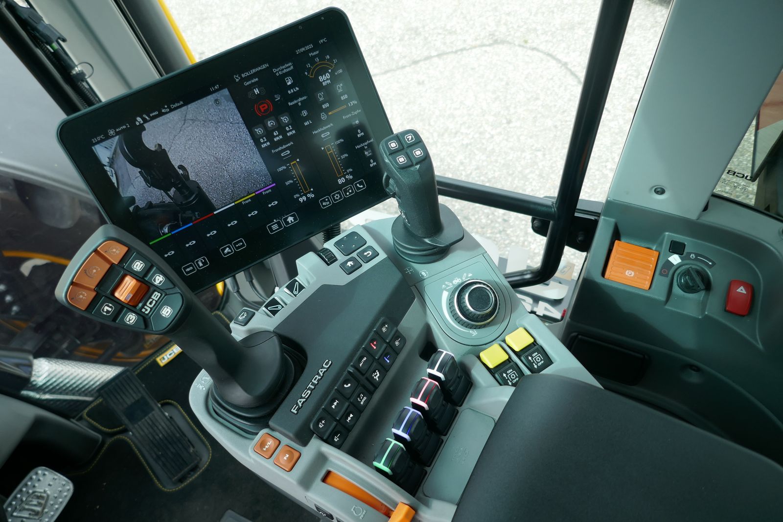 Innenansicht JCB Fastrac 4220 iCON