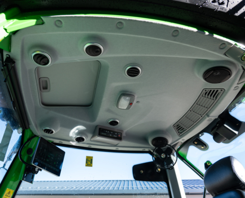 Plafond der Fahrerkabine im XEEVO 904i