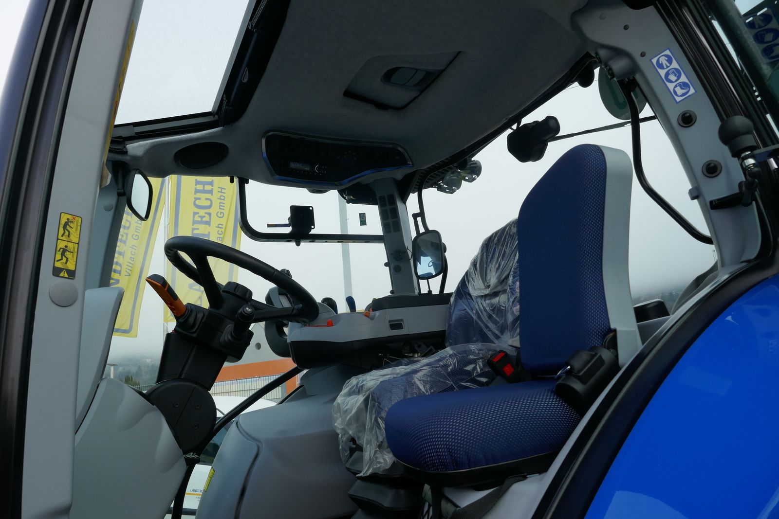 Kabinenansicht - New Holland T5.110 Dynamic Command