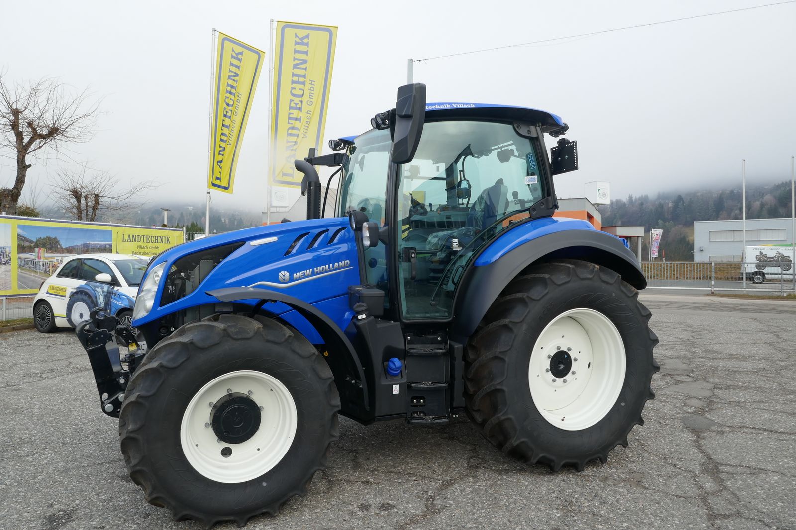 Seitenansicht - New Holland T5.110 Dynamic Command