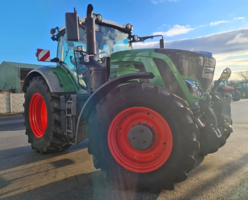 Seitenansicht - Fendt 927 Vario