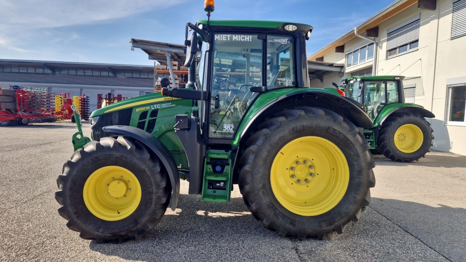 Seitenansicht - John Deere 6120M