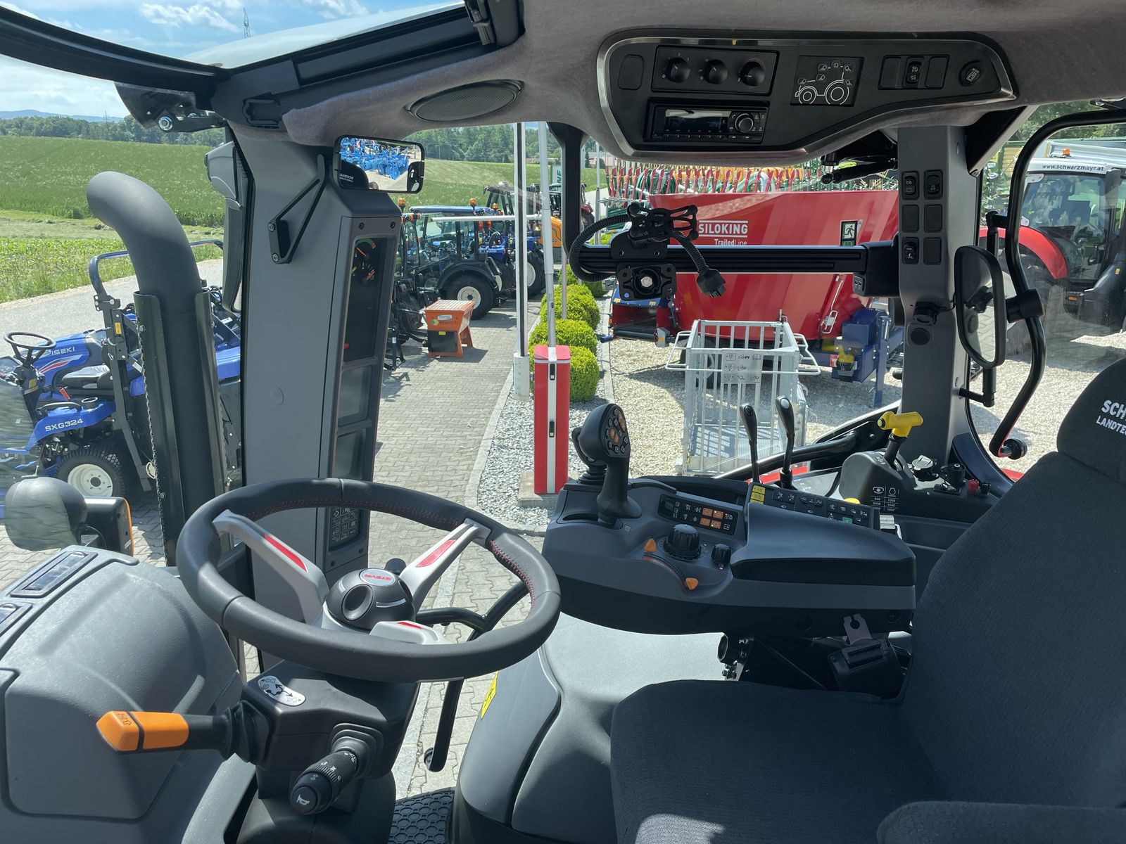 Innenansicht - Steyr 4120 Expert CVT