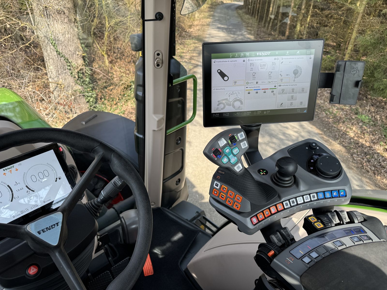 Innenansicht - Fendt 311 Vario Profi+