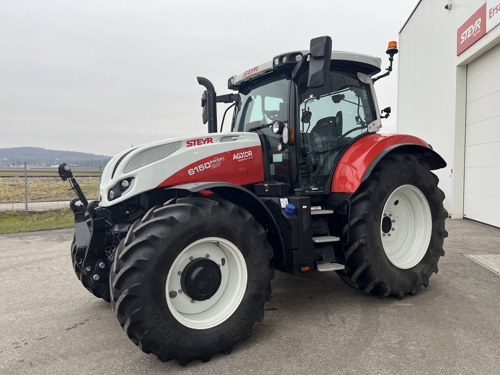 Seitenansicht - Steyr 6150 Profi CVT