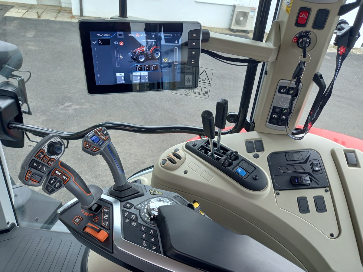 Innenansicht - Massey Ferguson MF 5S.115 Dyna-6 Efficient