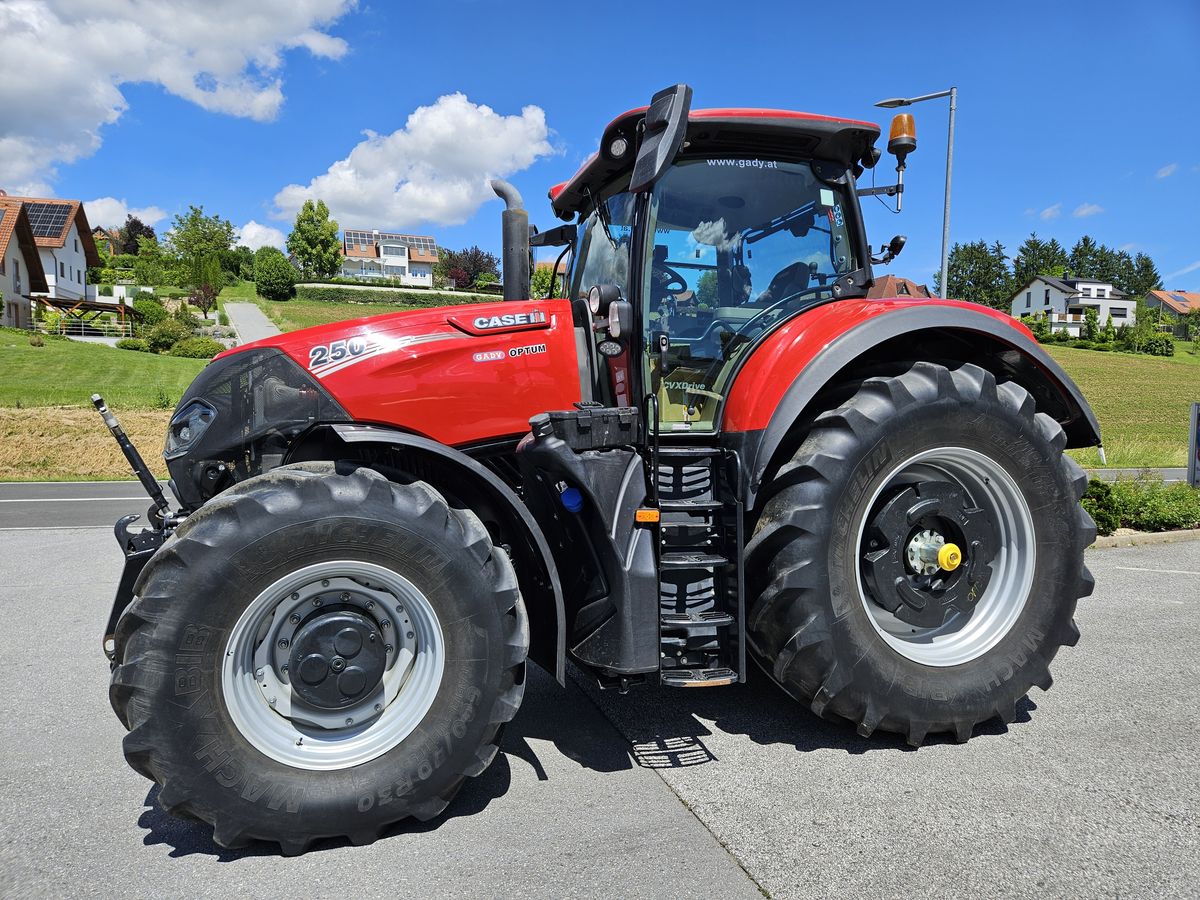 Seitenansicht - Case IH Optum 250 CVXDrive