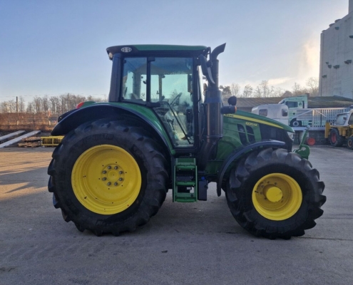 Seitenansicht - John Deere 6120M AutoPowr